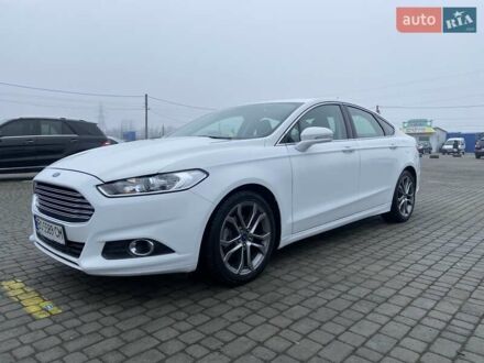 Білий Форд Фьюжен, об'ємом двигуна 1.5 л та пробігом 130 тис. км за 9995 $, фото 1 на Automoto.ua