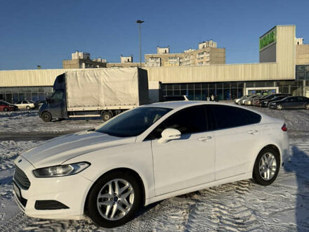 Белый Форд Фьюжн, объемом двигателя 2.49 л и пробегом 146 тыс. км за 10900 $, фото 1 на Automoto.ua