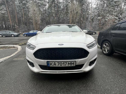 Форд Фьюжн 2015 в Киеве на Automoto.ua Белый Форд Фьюжн, объемом двигателя 2 л и пробегом 170 тыс. км за 11000 $, фото 1 на Automoto.ua
