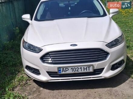 Белый Форд Фьюжн, объемом двигателя 2.5 л и пробегом 150 тыс. км за 8500 $, фото 1 на Automoto.ua