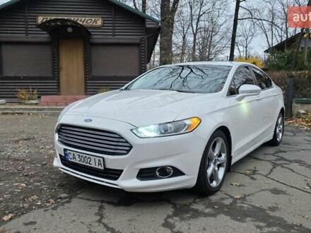 Білий Форд Фьюжен, об'ємом двигуна 2.5 л та пробігом 240 тис. км за 9449 $, фото 1 на Automoto.ua