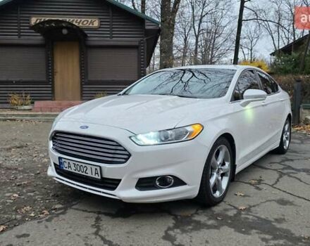 Білий Форд Фьюжен, об'ємом двигуна 2.5 л та пробігом 240 тис. км за 9449 $, фото 1 на Automoto.ua