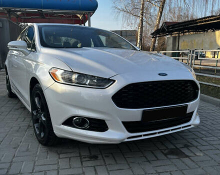 Білий Форд Фьюжен, об'ємом двигуна 2 л та пробігом 152 тис. км за 10500 $, фото 1 на Automoto.ua