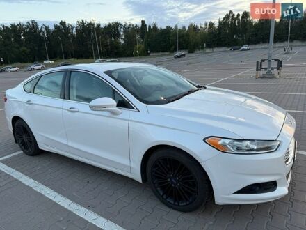 Белый Форд Фьюжн, объемом двигателя 2 л и пробегом 128 тыс. км за 10500 $, фото 1 на Automoto.ua