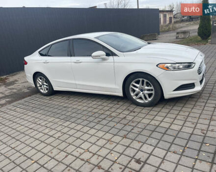 Белый Форд Фьюжн, объемом двигателя 2.5 л и пробегом 188 тыс. км за 9500 $, фото 1 на Automoto.ua