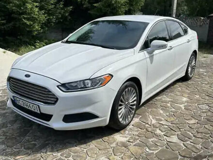 Форд Фьюжн 2015 в Львове на Automoto.ua Белый Форд Фьюжн, объемом двигателя 2 л и пробегом 152 тыс. км за 10200 $, фото 1 на Automoto.ua