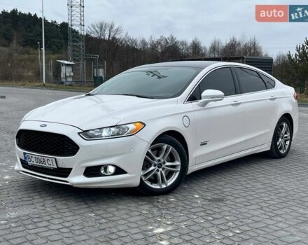 Білий Форд Фьюжен, об'ємом двигуна 2 л та пробігом 203 тис. км за 11000 $, фото 1 на Automoto.ua