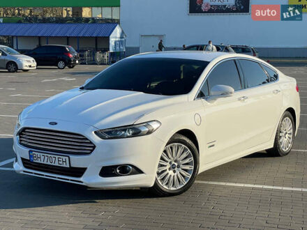 Форд Фьюжен 2015 у Одесі на Automoto.ua Білий Форд Фьюжен, об'ємом двигуна 2 л та пробігом 154 тис. км за 11900 $, фото 1 на Automoto.ua