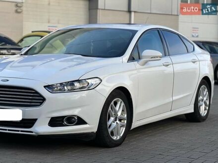 Форд Фьюжн 2015 в Львове на Automoto.ua Белый Форд Фьюжн, объемом двигателя 2.49 л и пробегом 117 тыс. км за 10200 $, фото 1 на Automoto.ua