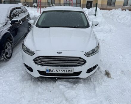 Белый Форд Фьюжн, объемом двигателя 2.5 л и пробегом 132 тыс. км за 12000 $, фото 1 на Automoto.ua