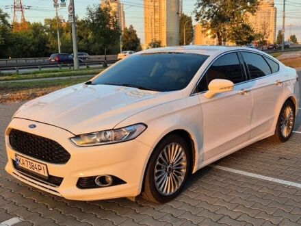 Білий Форд Фьюжен, об'ємом двигуна 2 л та пробігом 197 тис. км за 11500 $, фото 1 на Automoto.ua