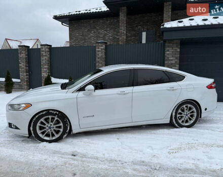 Белый Форд Фьюжн, объемом двигателя 2 л и пробегом 352 тыс. км за 9200 $, фото 1 на Automoto.ua