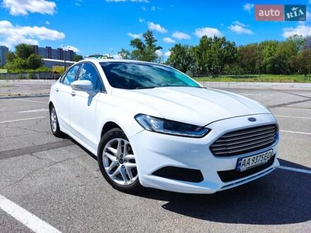 Форд Фьюжен 2016 у Києві на Automoto.ua Білий Форд Фьюжен, об'ємом двигуна 2.49 л та пробігом 120 тис. км за 12500 $, фото 1 на Automoto.ua