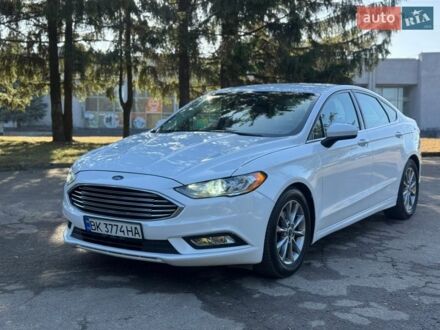 Белый Форд Фьюжн, объемом двигателя 1.5 л и пробегом 139 тыс. км за 9499 $, фото 1 на Automoto.ua