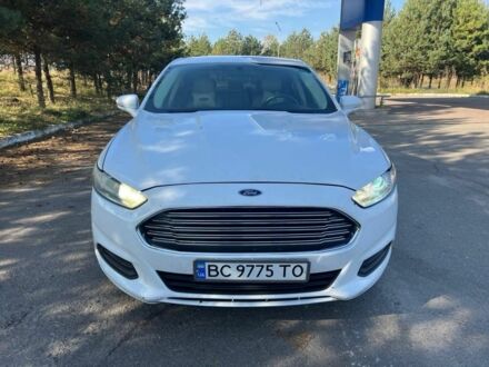 Белый Форд Фьюжн, объемом двигателя 2.5 л и пробегом 242 тыс. км за 7950 $, фото 1 на Automoto.ua