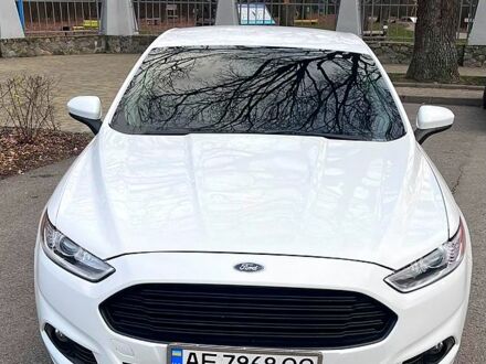 Белый Форд Фьюжн, объемом двигателя 2.5 л и пробегом 192 тыс. км за 12000 $, фото 1 на Automoto.ua