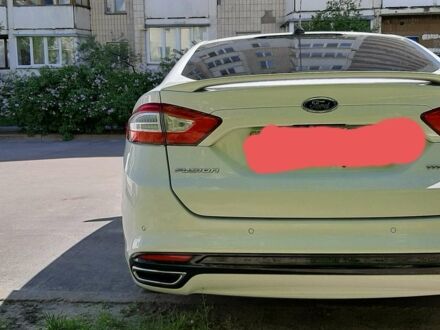 Білий Форд Фьюжен, об'ємом двигуна 2 л та пробігом 130 тис. км за 11000 $, фото 1 на Automoto.ua