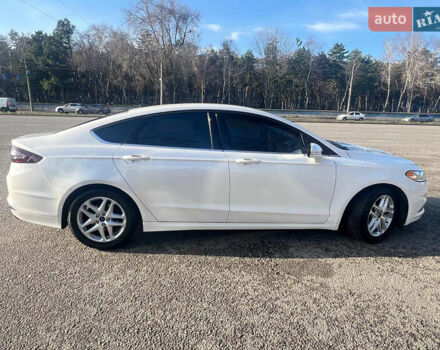 Белый Форд Фьюжн, объемом двигателя 2.5 л и пробегом 116 тыс. км за 11500 $, фото 1 на Automoto.ua