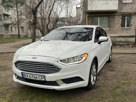 Форд Фьюжн 2016 в Киеве на Automoto.ua Белый Форд Фьюжн, объемом двигателя 2.5 л и пробегом 142 тыс. км за 13200 $, фото 1 на Automoto.ua