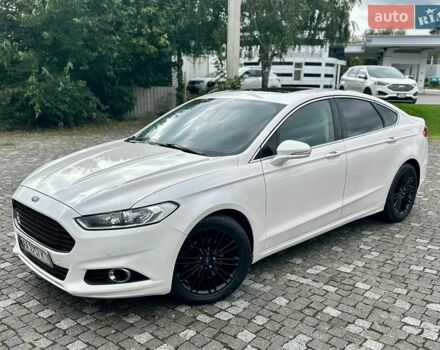 Білий Форд Фьюжен, об'ємом двигуна 2 л та пробігом 180 тис. км за 8555 $, фото 1 на Automoto.ua