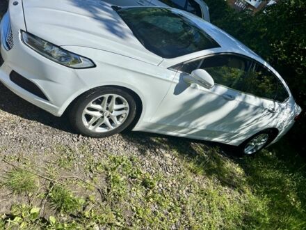 Форд Фьюжн 2016 в Червонограде на Automoto.ua Белый Форд Фьюжн, объемом двигателя 2.5 л и пробегом 3 тыс. км за 8000 $, фото 1 на Automoto.ua