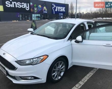 Белый Форд Фьюжн, объемом двигателя 2.5 л и пробегом 133 тыс. км за 9800 $, фото 1 на Automoto.ua