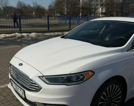 Білий Форд Фьюжен, об'ємом двигуна 2 л та пробігом 206 тис. км за 10800 $, фото 1 на Automoto.ua
