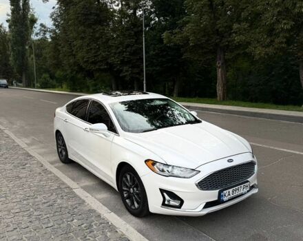 Білий Форд Фьюжен, об'ємом двигуна 2 л та пробігом 157 тис. км за 13900 $, фото 1 на Automoto.ua