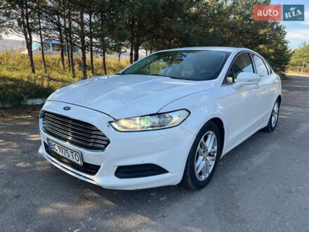 Форд Фьюжен 2016 у Золочів на Automoto.ua Білий Форд Фьюжен, об'ємом двигуна 2.5 л та пробігом 242 тис. км за 7950 $, фото 1 на Automoto.ua
