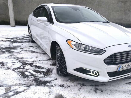 Білий Форд Фьюжен, об'ємом двигуна 2 л та пробігом 109 тис. км за 8950 $, фото 1 на Automoto.ua