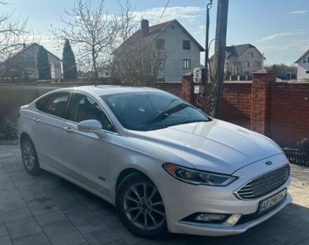 Білий Форд Фьюжен, об'ємом двигуна 2 л та пробігом 133 тис. км за 14899 $, фото 1 на Automoto.ua