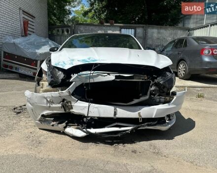 Білий Форд Фьюжен, об'ємом двигуна 2.5 л та пробігом 221 тис. км за 6000 $, фото 1 на Automoto.ua