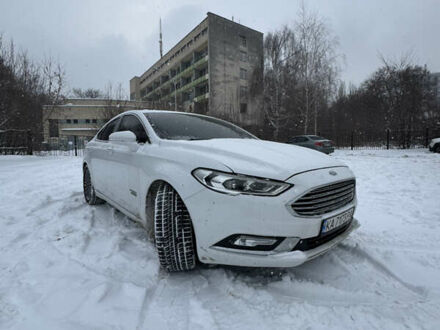 Белый Форд Фьюжн, объемом двигателя 2 л и пробегом 195 тыс. км за 13500 $, фото 1 на Automoto.ua