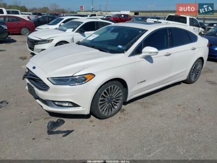 Белый Форд Фьюжн, объемом двигателя 2 л и пробегом 113 тыс. км за 2300 $, фото 1 на Automoto.ua