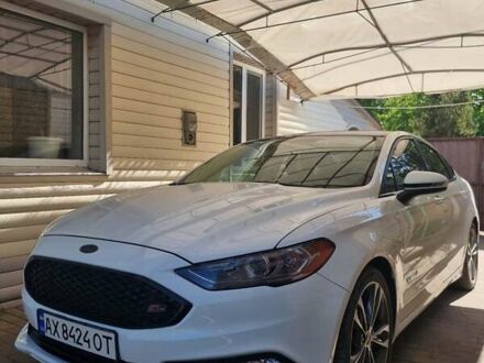 Форд Фьюжн 2017 в Люботине на Automoto.ua Белый Форд Фьюжн, объемом двигателя 2 л и пробегом 130 тыс. км за 18600 $, фото 1 на Automoto.ua