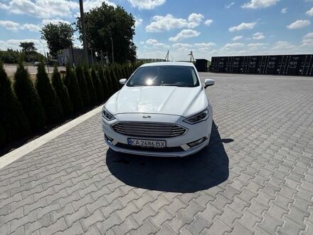 Белый Форд Фьюжн, объемом двигателя 2.5 л и пробегом 125 тыс. км за 11500 $, фото 1 на Automoto.ua
