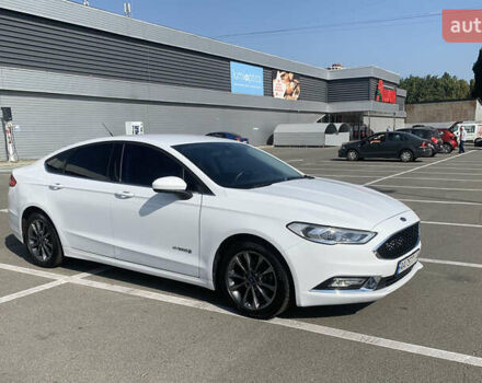 Белый Форд Фьюжн, объемом двигателя 2 л и пробегом 303 тыс. км за 13700 $, фото 1 на Automoto.ua