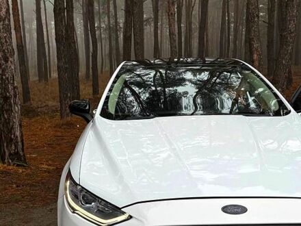 Форд Фьюжен 2017 у Горішні Плавні (Комсомольськ) на Automoto.ua Білий Форд Фьюжен, об'ємом двигуна 20 л та пробігом 148 тис. км за 16400 $, фото 1 на Automoto.ua