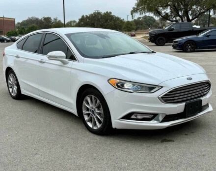 Белый Форд Фьюжн, объемом двигателя 2 л и пробегом 52 тыс. км за 2700 $, фото 1 на Automoto.ua