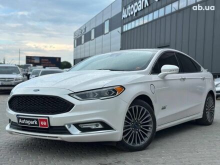 Форд Фьюжен 2017 у Львові на Automoto.ua Білий Форд Фьюжен, об'ємом двигуна 2 л та пробігом 65 тис. км за 18990 $, фото 1 на Automoto.ua