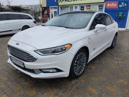 Білий Форд Фьюжен, об'ємом двигуна 2 л та пробігом 197 тис. км за 15990 $, фото 1 на Automoto.ua