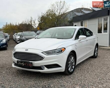 Білий Форд Фьюжен, об'ємом двигуна 2 л та пробігом 185 тис. км за 16500 $, фото 1 на Automoto.ua