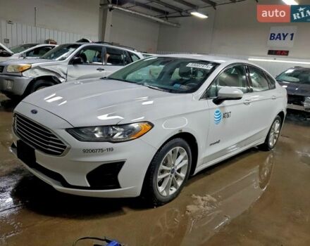 Білий Форд Фьюжен, об'ємом двигуна 2 л та пробігом 65 тис. км за 2300 $, фото 1 на Automoto.ua