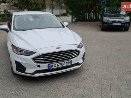Білий Форд Фьюжен, об'ємом двигуна 2 л та пробігом 68 тис. км за 14500 $, фото 1 на Automoto.ua
