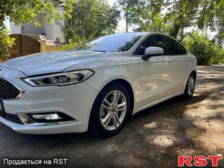 Форд Фьюжн 2018 в Одессе на Automoto.ua Белый Форд Фьюжн, объемом двигателя 2 л и пробегом 109 тыс. км за 17700 $, фото 1 на Automoto.ua