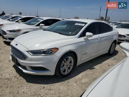 Форд Фьюжн 2018 в Полтаве на Automoto.ua Белый Форд Фьюжн, объемом двигателя 2 л и пробегом 155 тыс. км за 2600 $, фото 1 на Automoto.ua