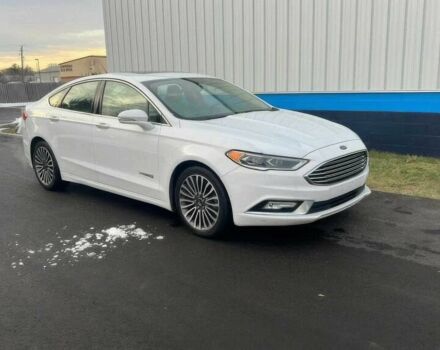 Білий Форд Фьюжен, об'ємом двигуна 2 л та пробігом 31 тис. км за 9000 $, фото 1 на Automoto.ua