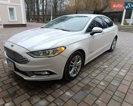Білий Форд Фьюжен, об'ємом двигуна 2 л та пробігом 80 тис. км за 14999 $, фото 1 на Automoto.ua