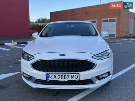 Білий Форд Фьюжен, об'ємом двигуна 2 л та пробігом 95 тис. км за 13500 $, фото 1 на Automoto.ua