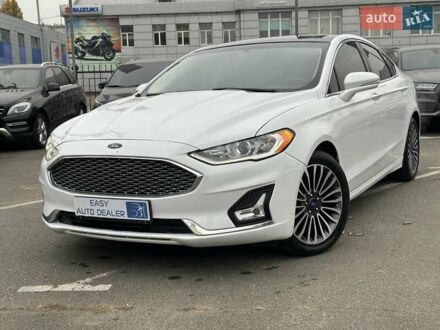 Форд Фьюжн 2018 в Киеве на Automoto.ua Белый Форд Фьюжн, объемом двигателя 2 л и пробегом 124 тыс. км за 13490 $, фото 1 на Automoto.ua